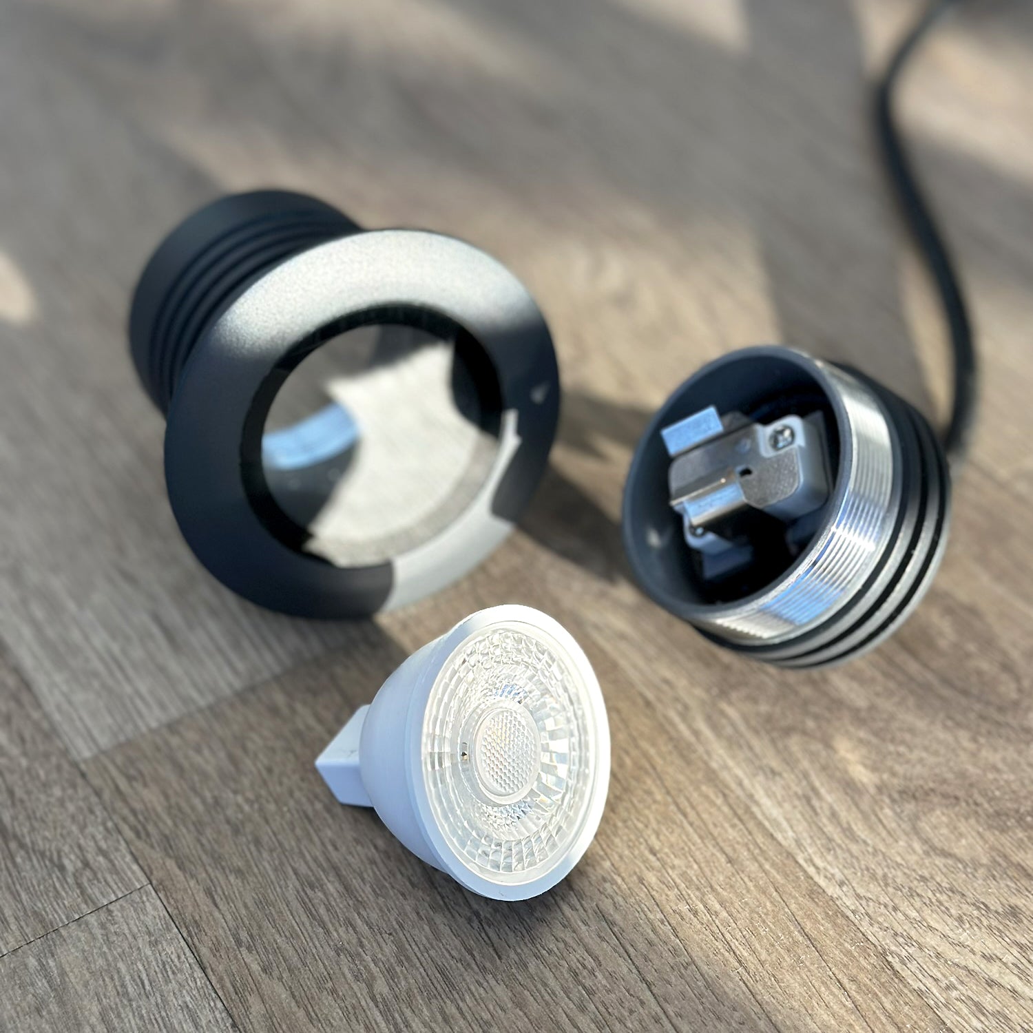 onyx lightson lightbulb change