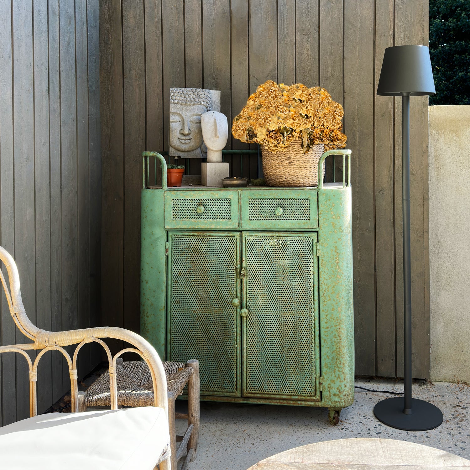 sofy lightson environ greencabinett