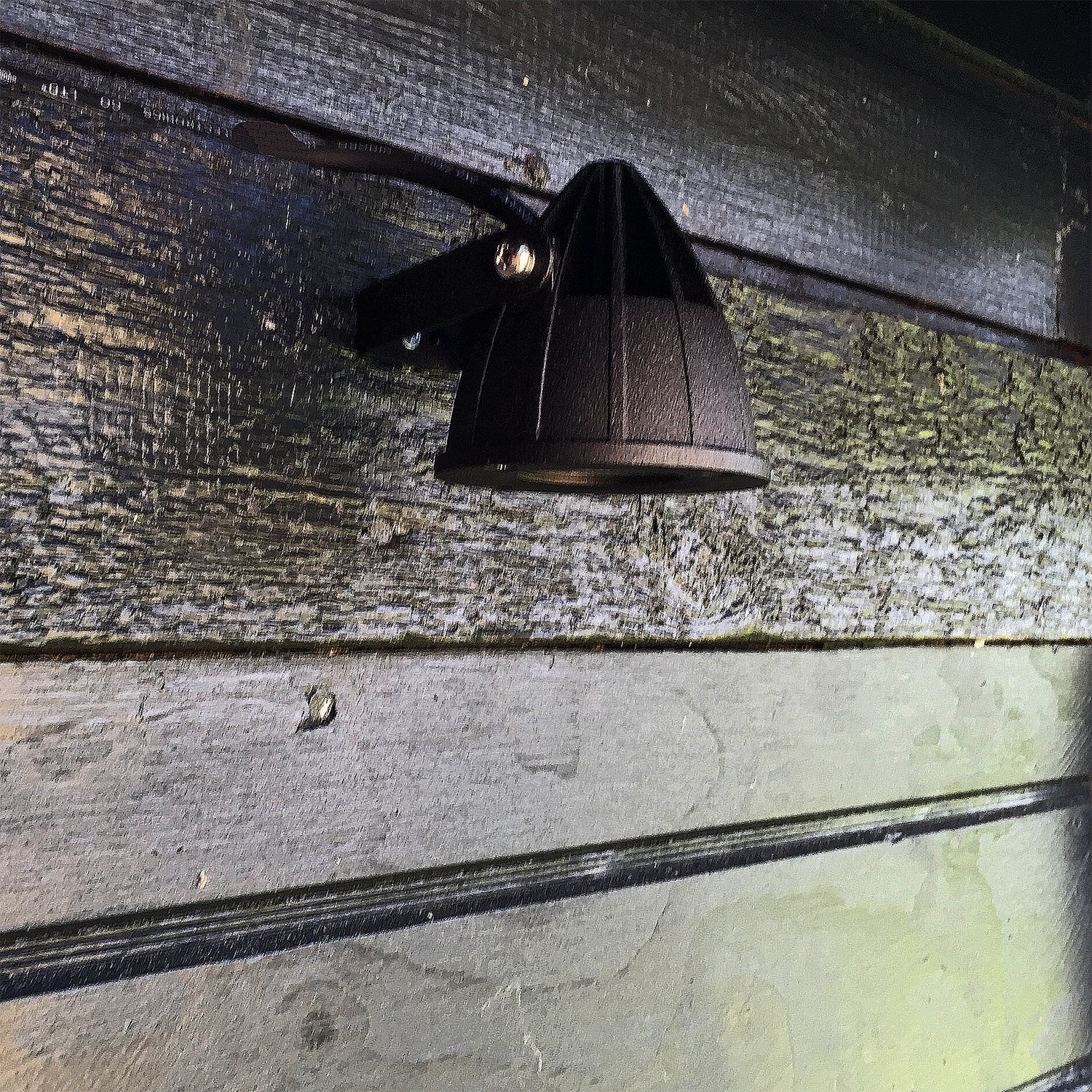 LUMINIUS havespot med spyd (sort)