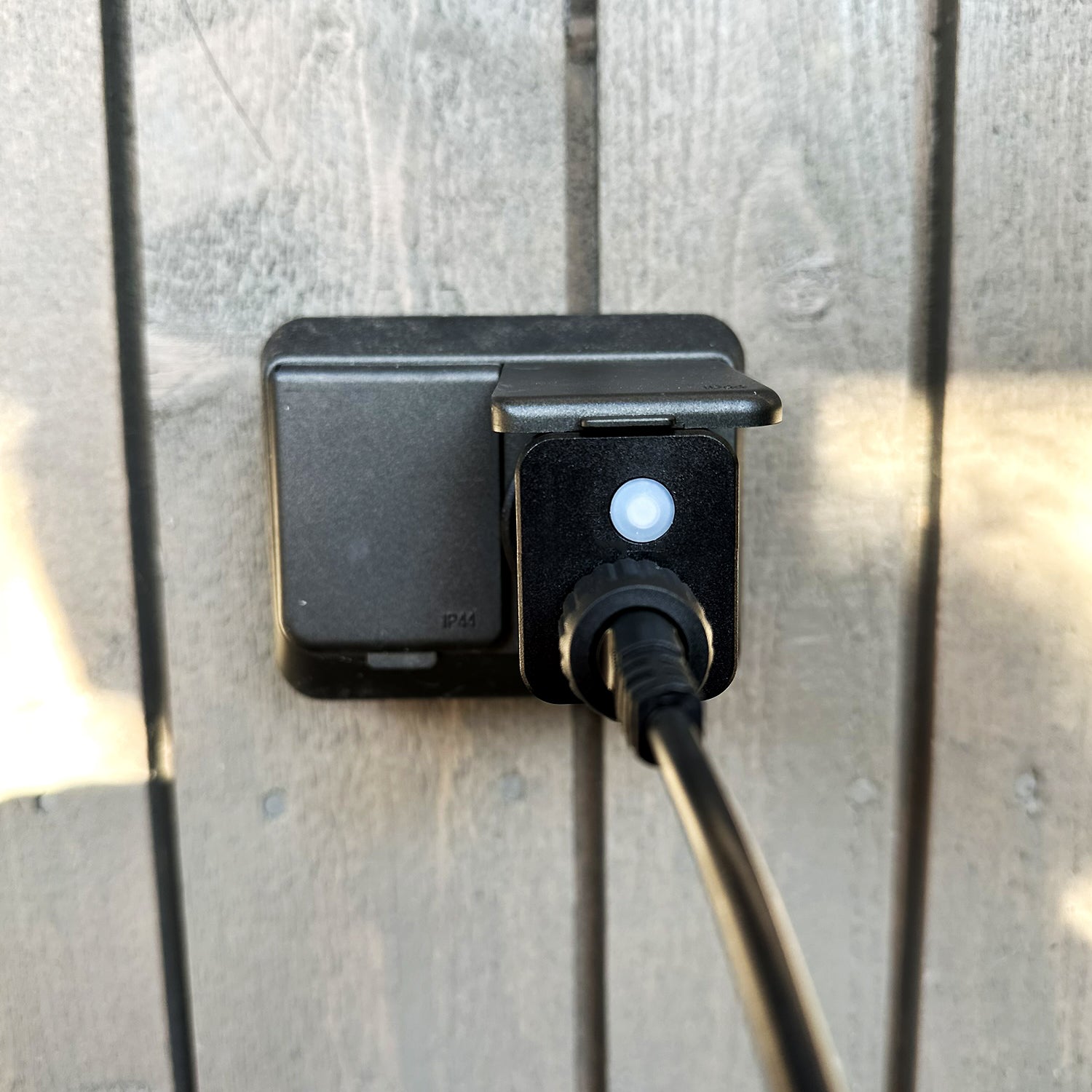 Cosystart lightson transformer onwall